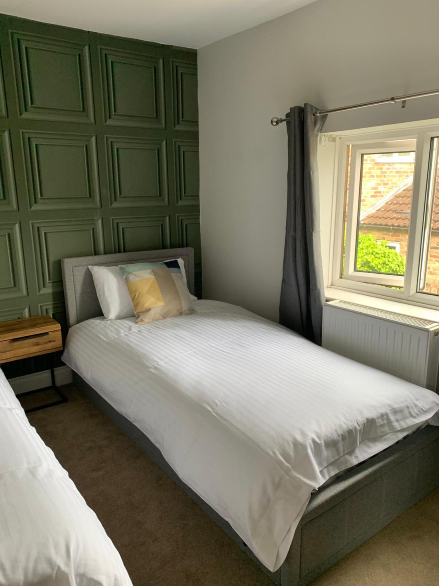 New Thirsk Stays - Herriot'S Hideaway Екстер'єр фото